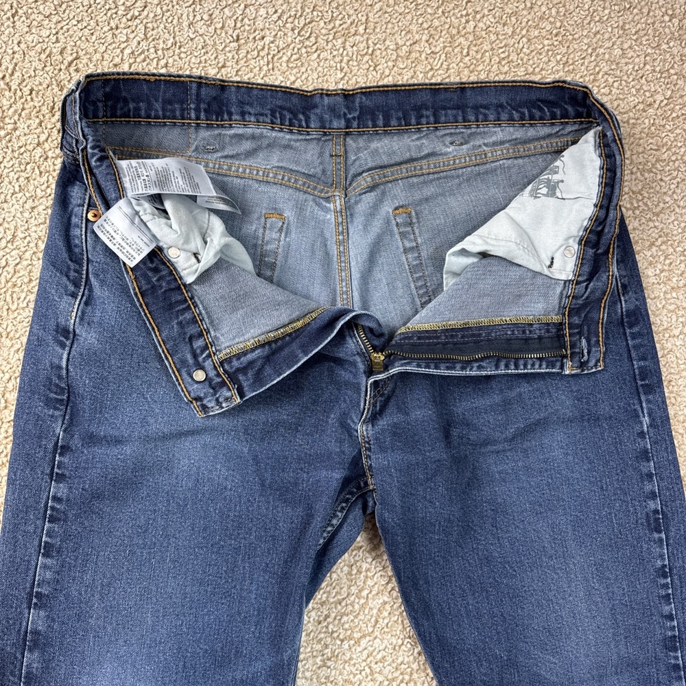 Levi's 505 Jeans Mens 38x30 Blue Regular Straight Medium Wash Mid Rise Denim - Picture 9 of 16